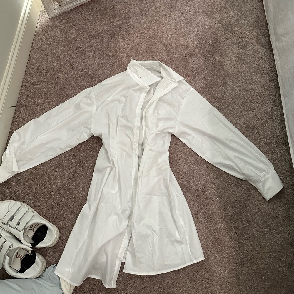 Ruched lace-up back shirt dress